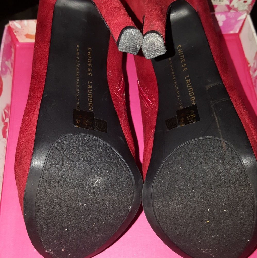 Shoes - Picture 3 of 4
